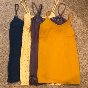 SOLD 5 for $10💙💙 bundle of 4 undershirts